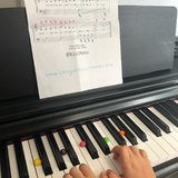 Mozarteum School - cursuri pian, chitara, canto, limbi straine